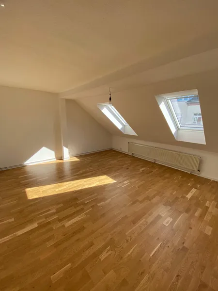 'Gemütliche 1,5-Zi-Dachgeschosswohnung in Berlin Adlershof! Ab 15.11.2026! — photo 1